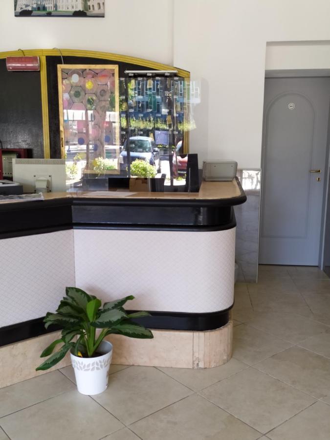 Hotel Madonna Del Pino Cervia Eksteriør bilde