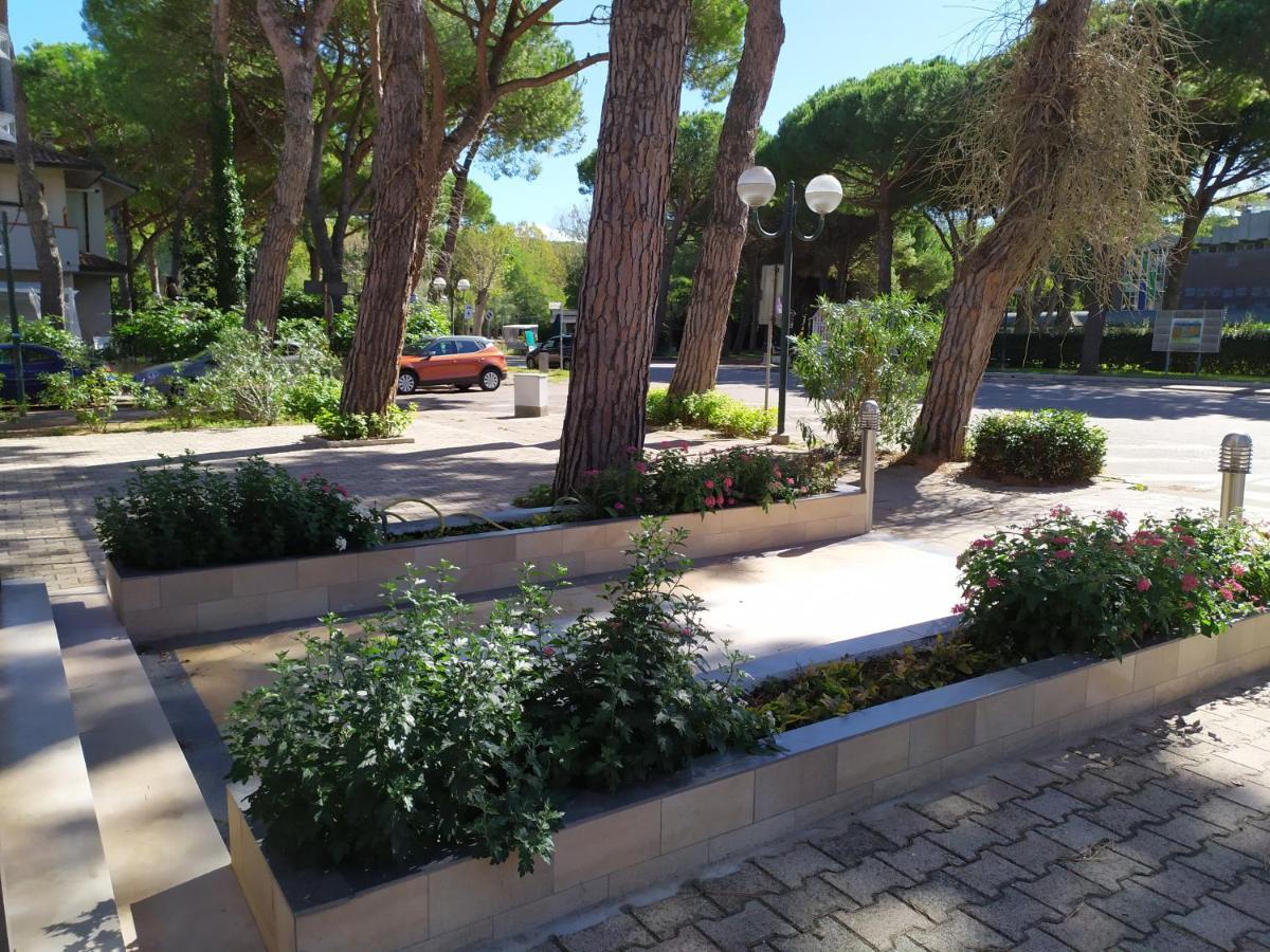 Hotel Madonna Del Pino Cervia Eksteriør bilde