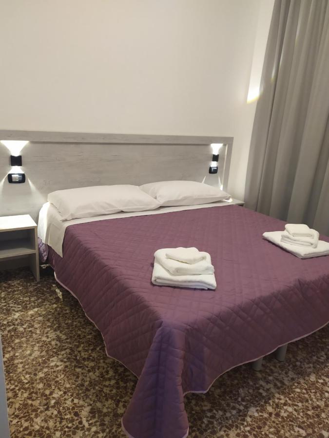 Hotel Madonna Del Pino Cervia Eksteriør bilde